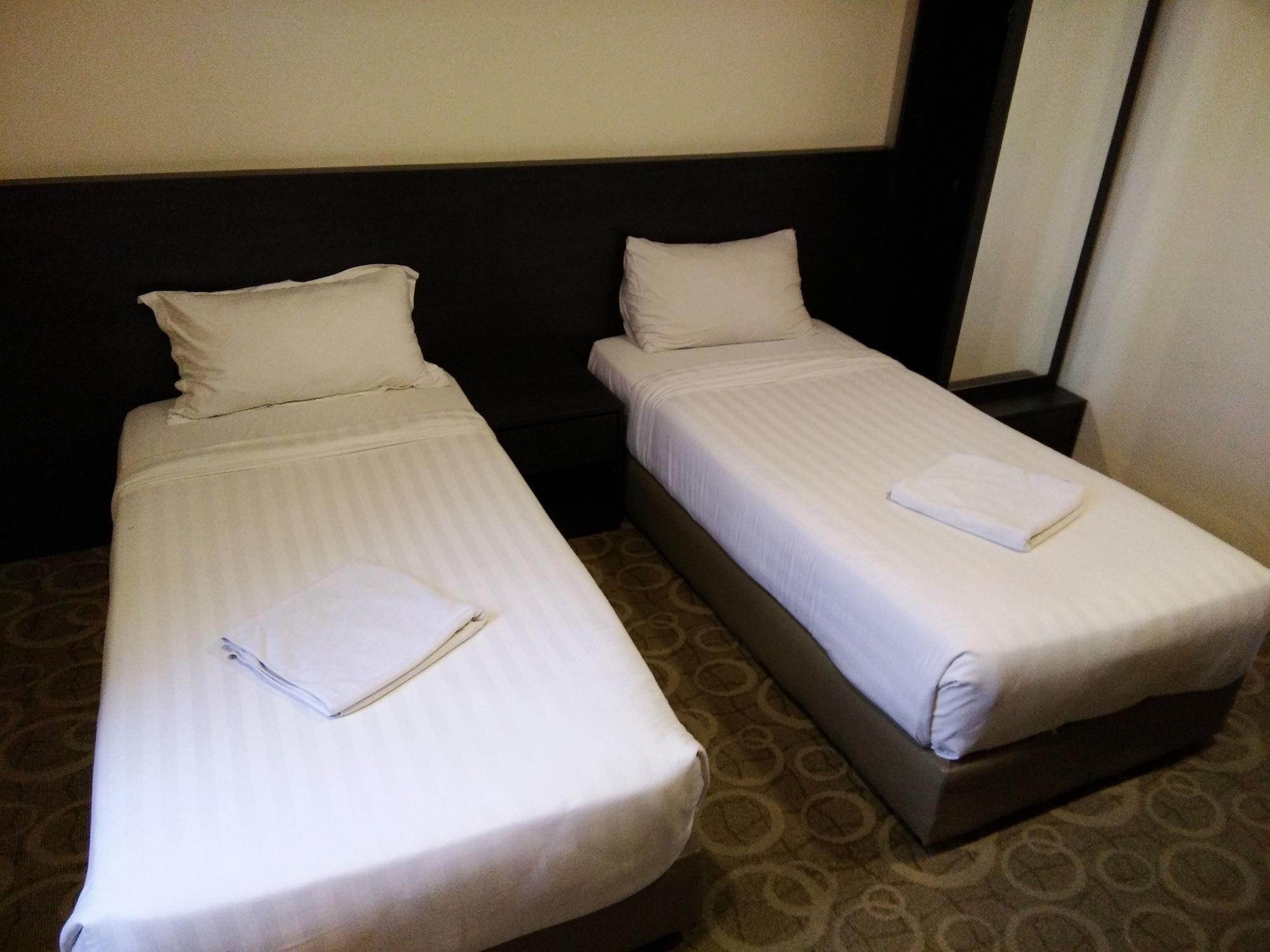 קוטה קינבלו Stanton Gaya Hotel מראה חיצוני תמונה