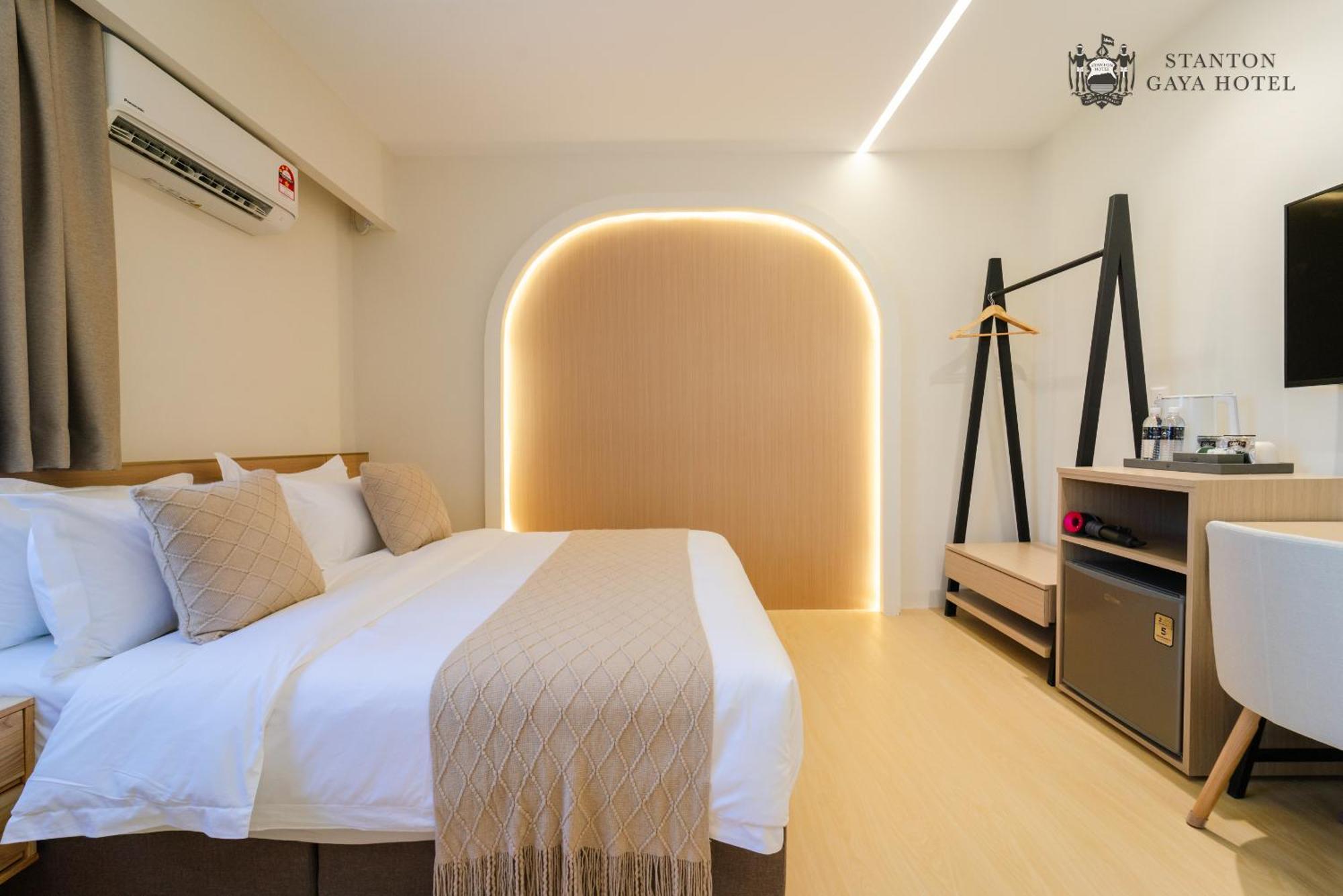 קוטה קינבלו Stanton Gaya Hotel מראה חיצוני תמונה